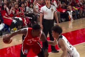 22分降维打击快船前锋八村塁打韩国男篮真的游刃有余啊~